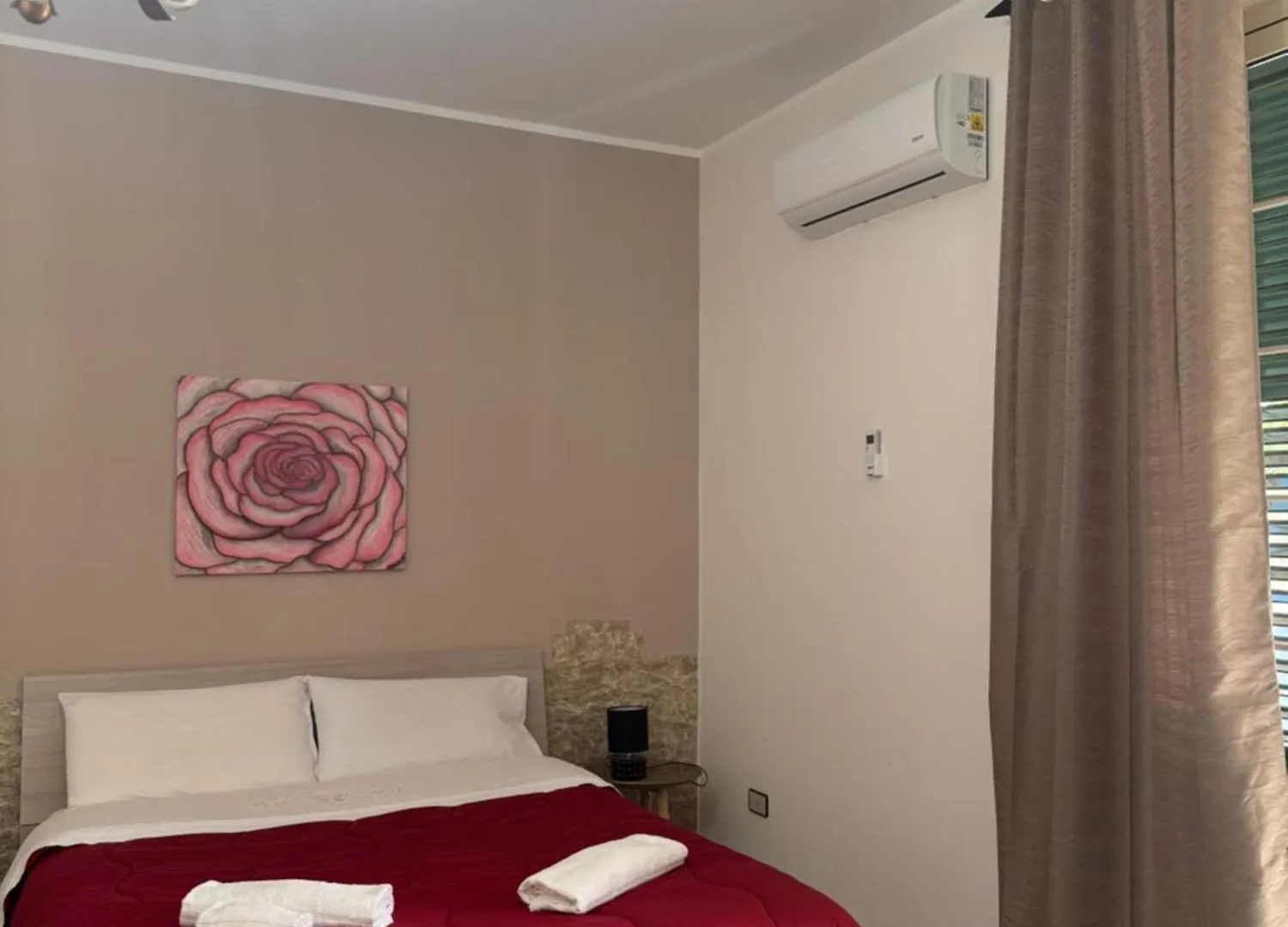 B&B Rose Antiche Sicily contacts